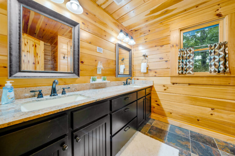 30 - Interior Photos - 573 Birddog Boulevard - Lake Lure - Skywalker Air