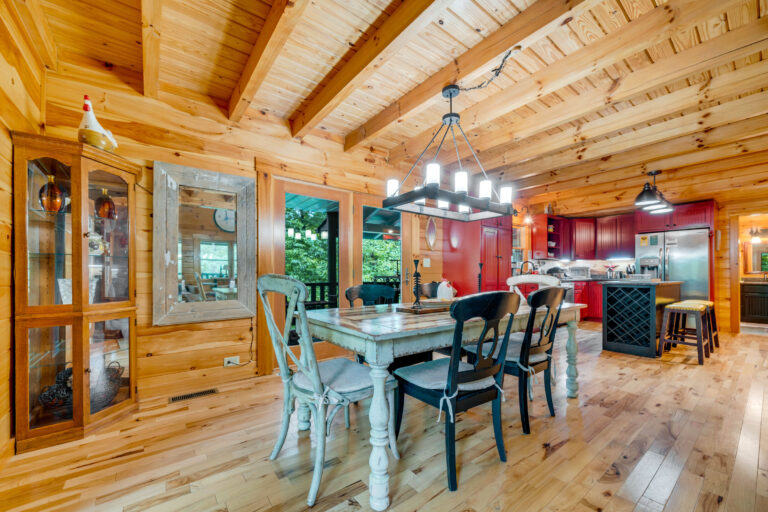 6 - Interior Photos - 573 Birddog Boulevard - Lake Lure - Skywalker Air