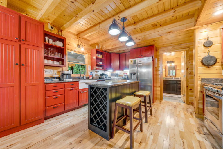 9 - Interior Photos - 573 Birddog Boulevard - Lake Lure - Skywalker Air